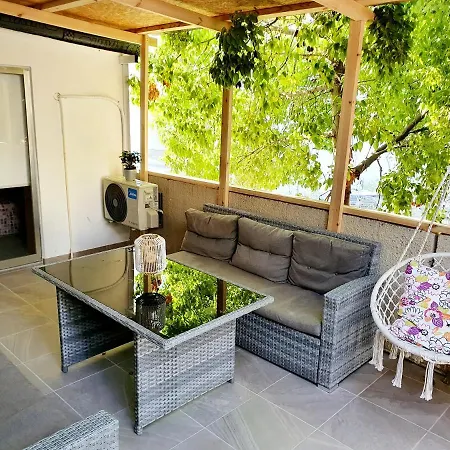 Cozy Near Hospital Holiday home Larnaca