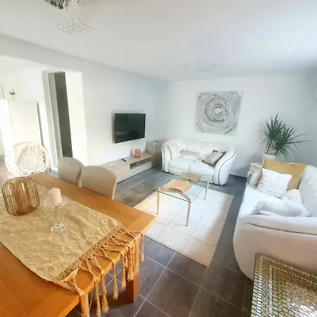 Cozy Near Hospital Holiday home *