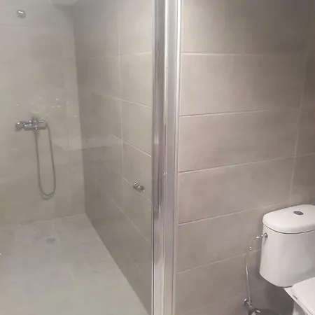 Cozy Near Hospital Semesterbostad Larnaca